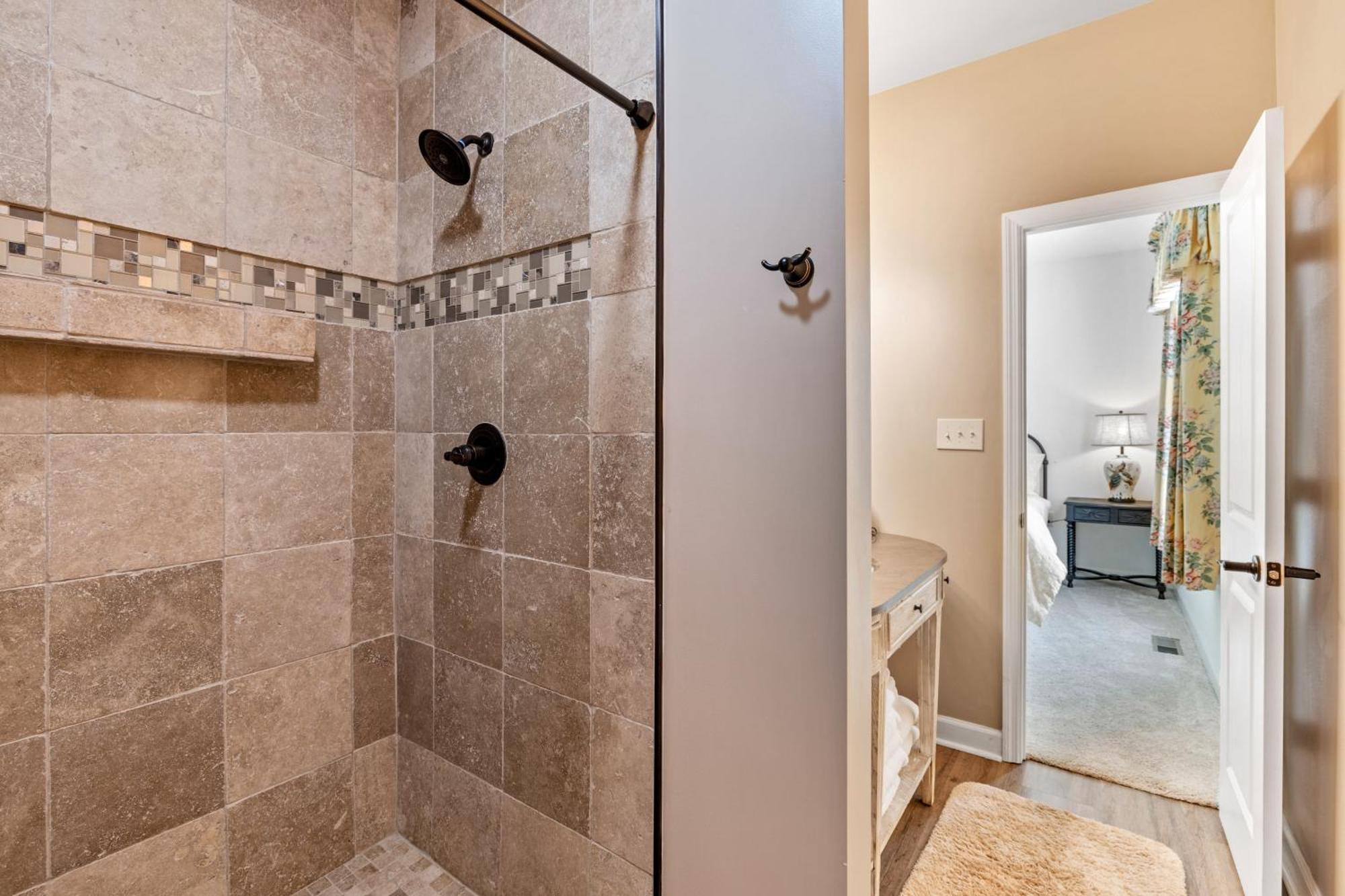 Bear Pass Is A 3 Bed 2 Bath Craftsman Style Home Located Within Walking Distance To Dt Gatlinburg Exterior foto