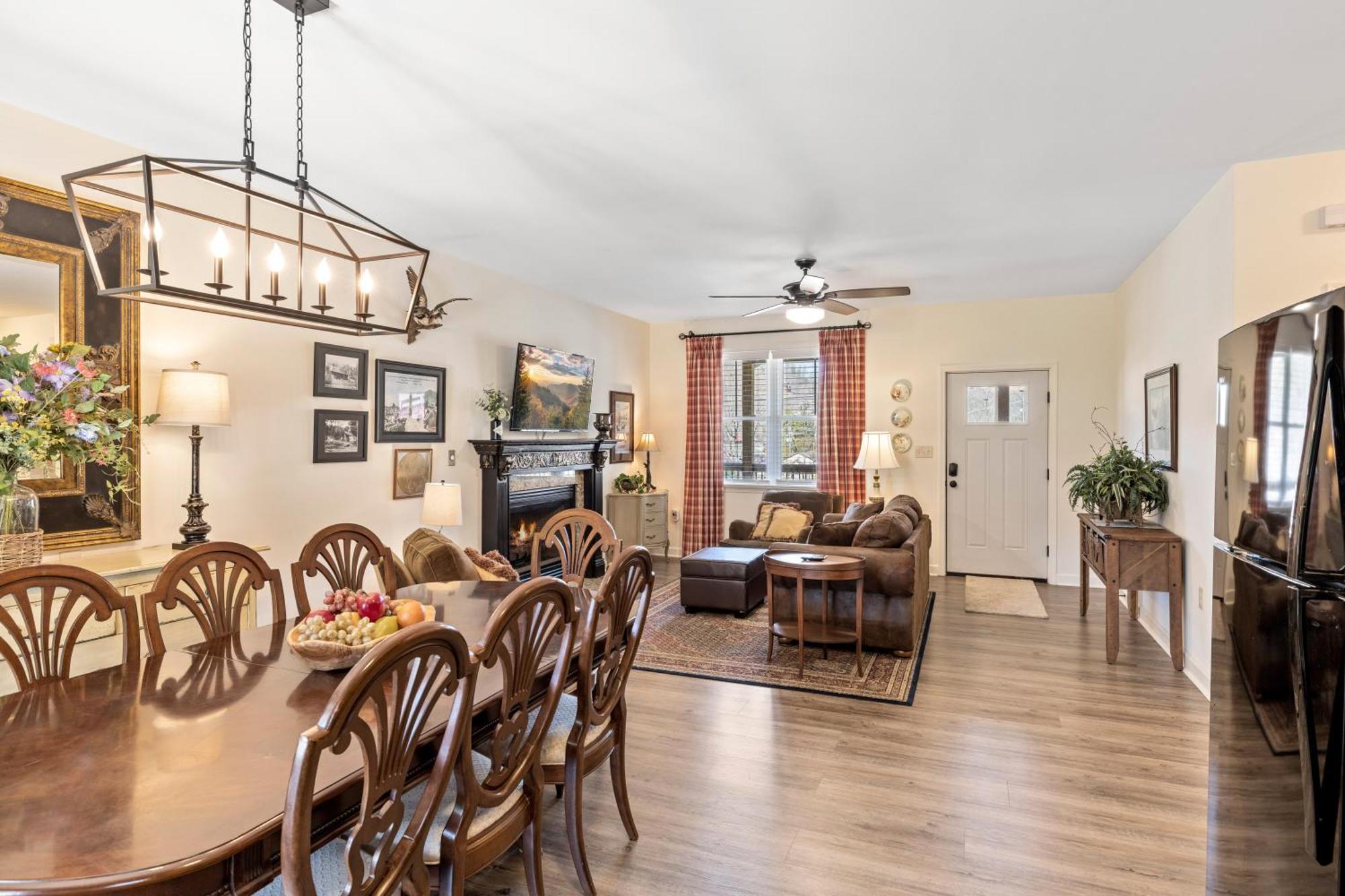 Bear Pass Is A 3 Bed 2 Bath Craftsman Style Home Located Within Walking Distance To Dt Gatlinburg Exterior foto